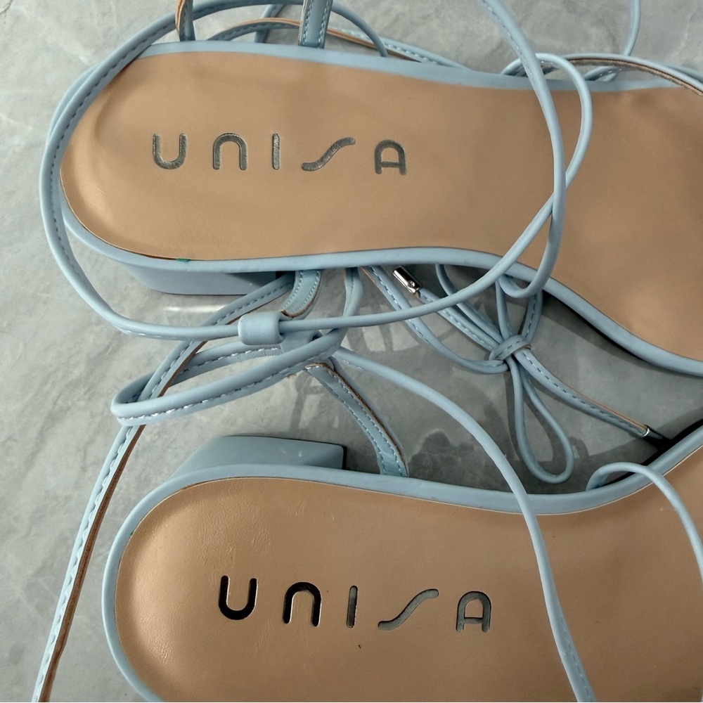 NWOT Women’s Unisa Venina Lace Up Tie Strappy Block Heel Sandals Size 10 - Picture 11 of 14